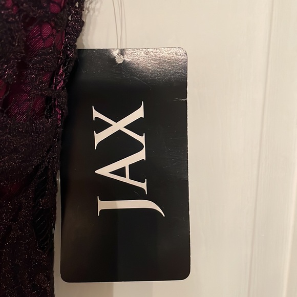 💋 NWT Jax STUNNING Purple/Black Lace Shortsleeved Midi Dress Size 4 - Picture 15 of 15